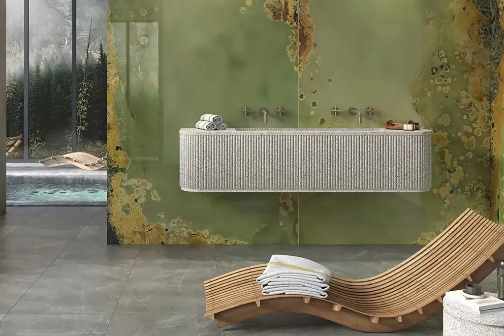 Panel decorativo en baño