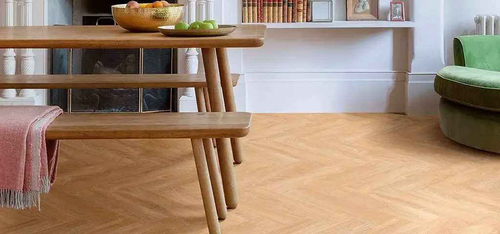 Suelo LVT en espiga