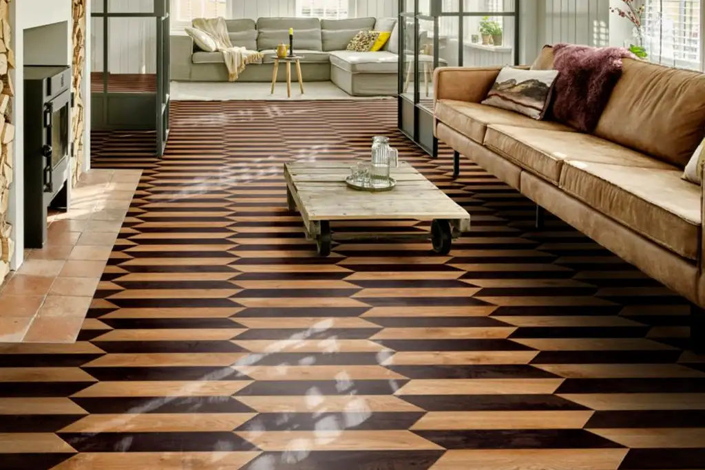 Diseño creativo de pavimento LVT de la colección Moduleo Moods en un espacio comercial.